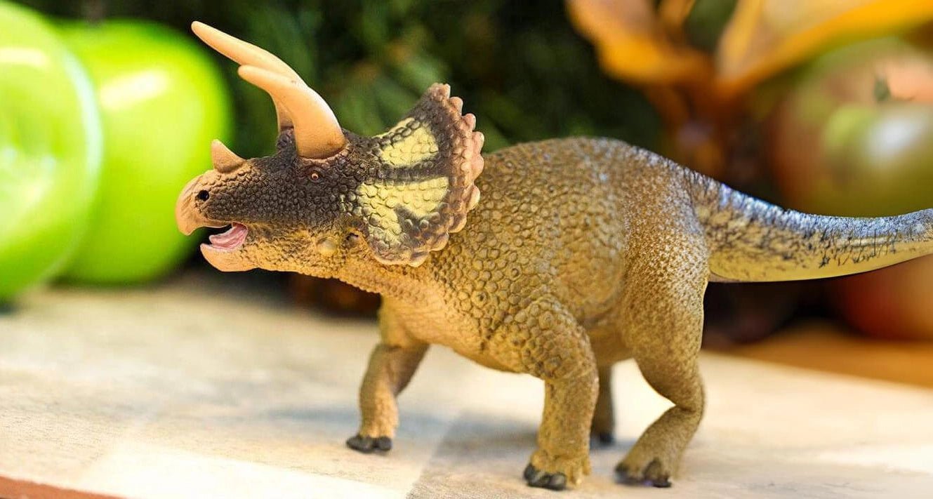 Discover the Top 10 Dinosaur Toys for Kids: A Prehistoric Adventure! - Safari Ltd®