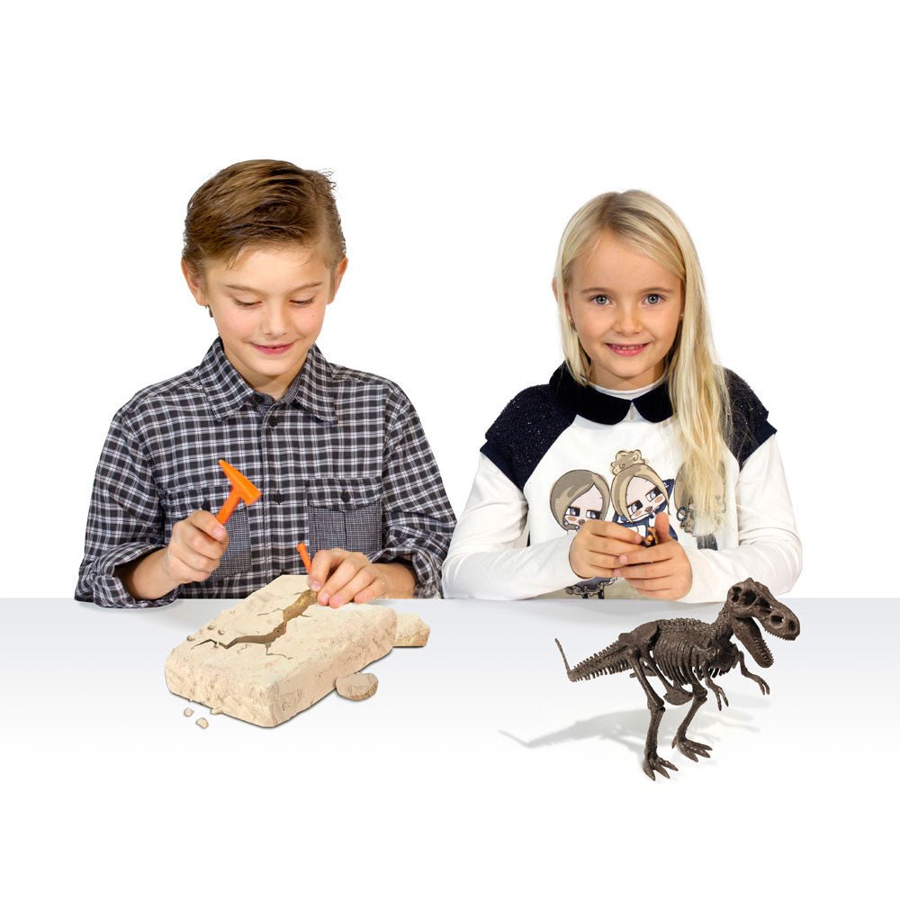 Dr. Steve Hunters GEOWorld Dino Dig Tyrannosaurus Rex Excavation Kit - 13 pieces |  | Safari Ltd®