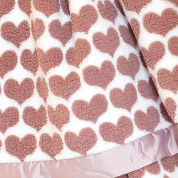 Little Giraffe - Chenille Heart Army Throw Blanket |  | Safari Ltd®