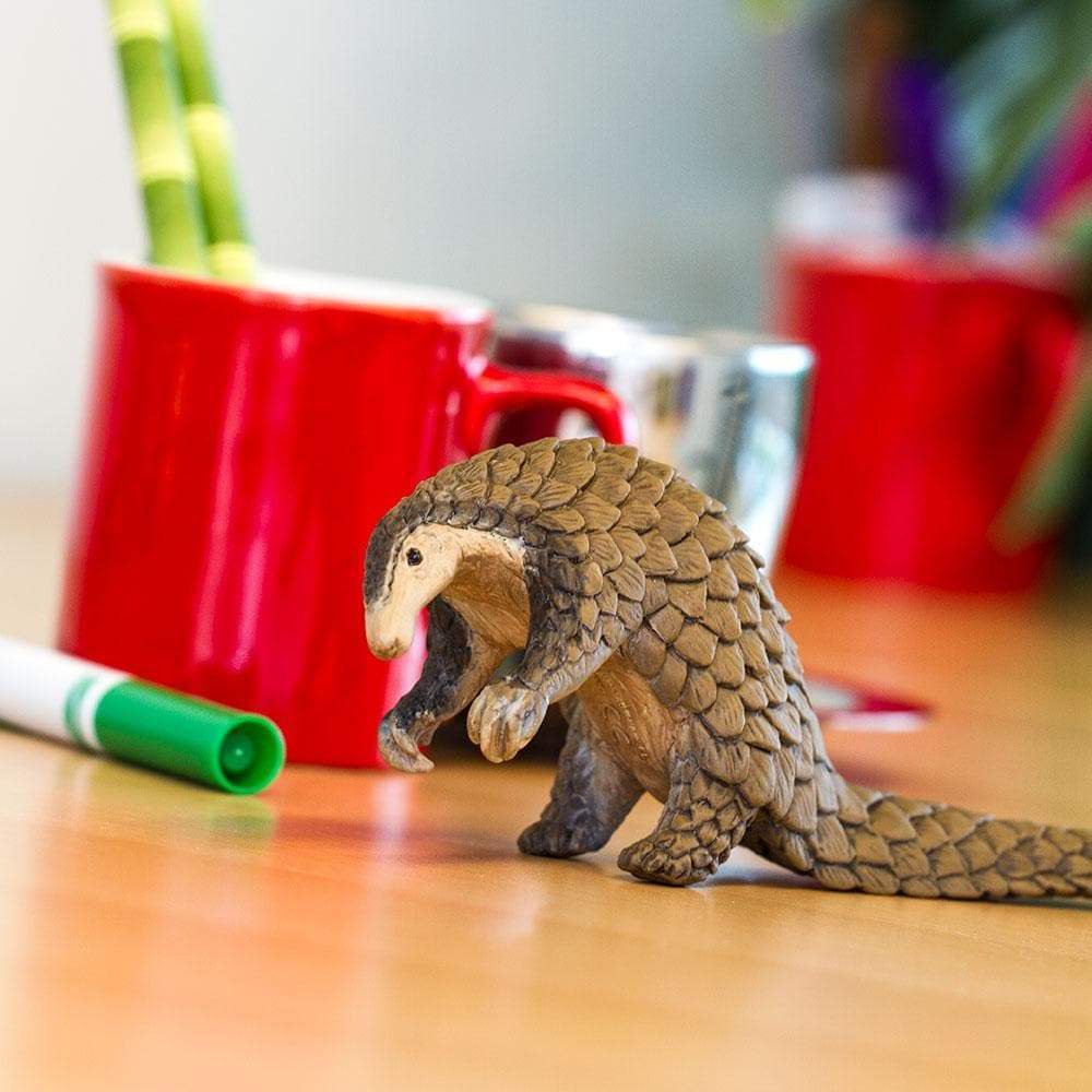 Pangolin Toy | Incredible Creatures | Safari Ltd®