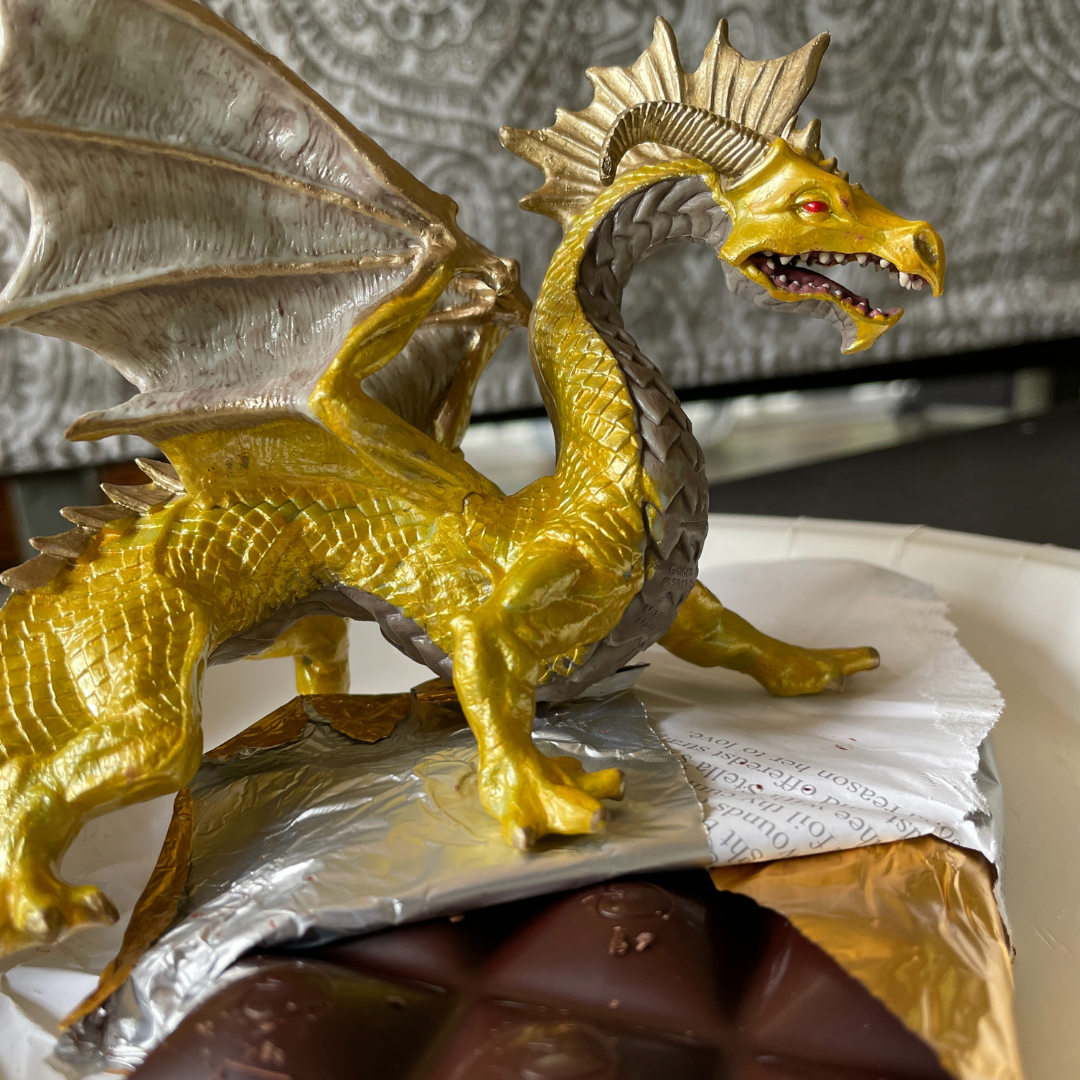 Golden Dragon Toy | Dragon Toys | Safari Ltd®