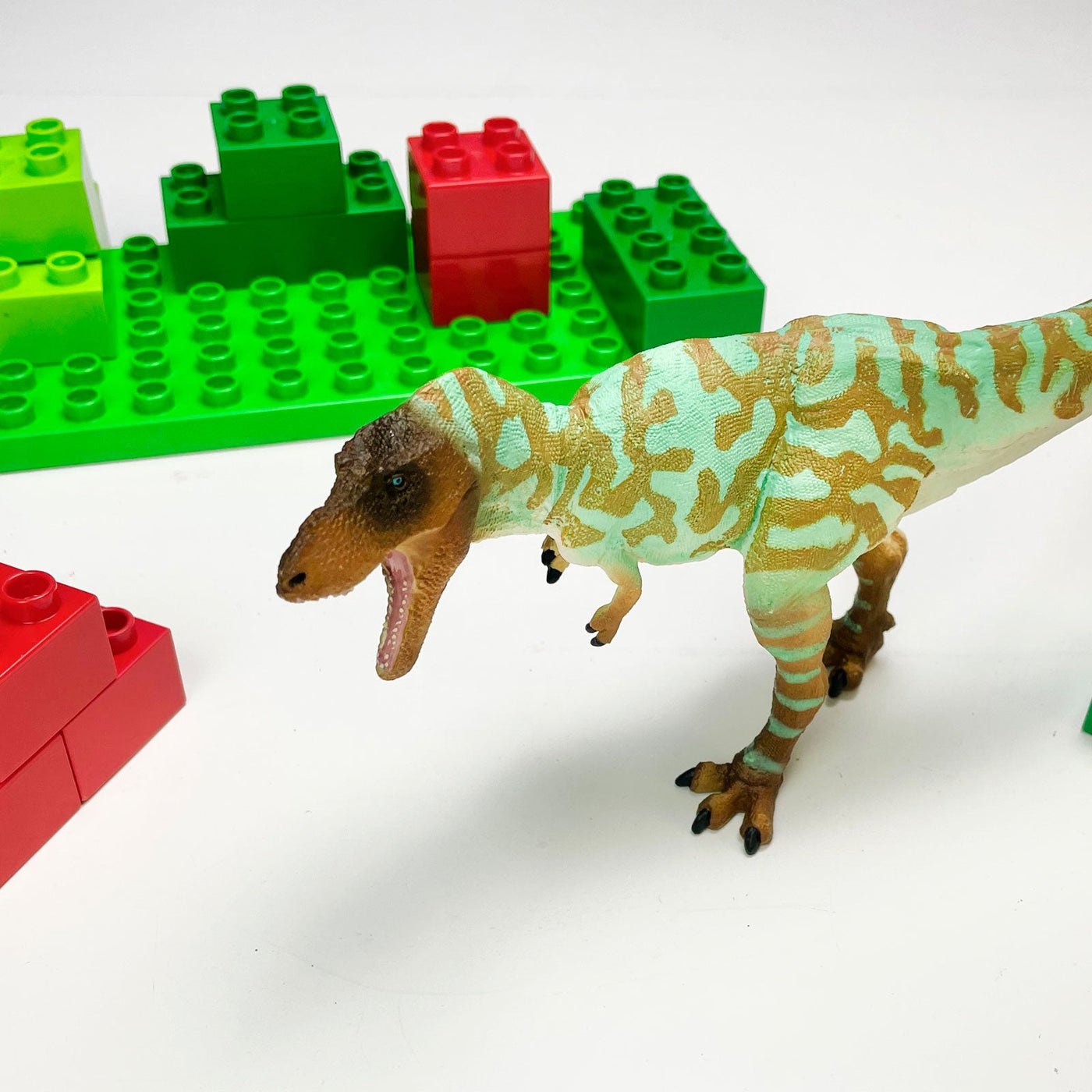 Albertosaurus Toy Dinosaur Figure - Safari Ltd®