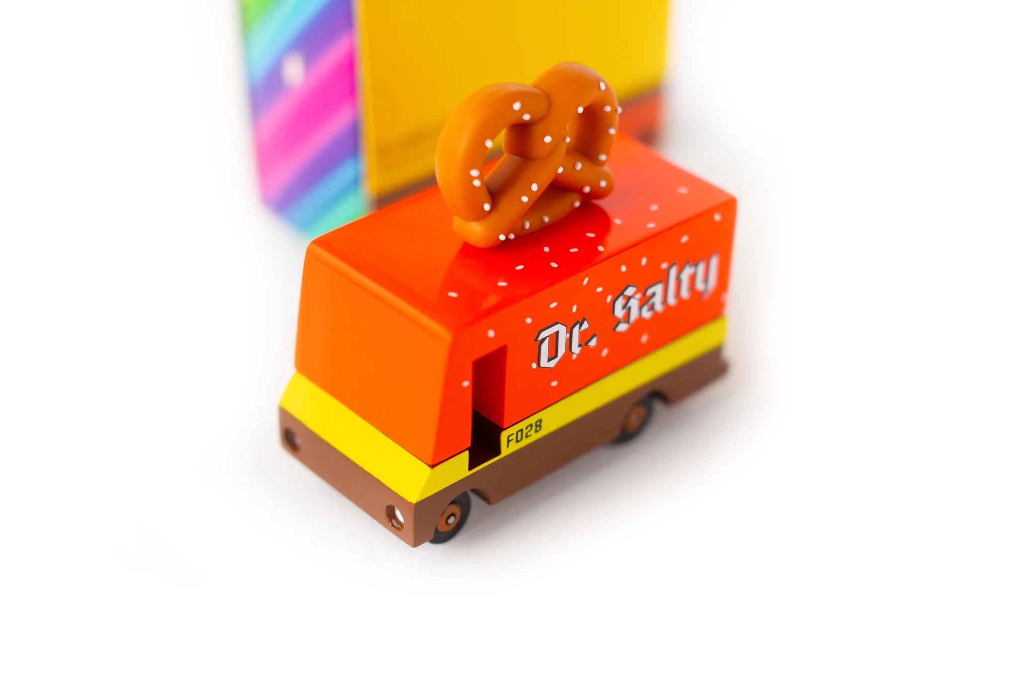 CandyLab Pretzel Van - Safari Ltd®