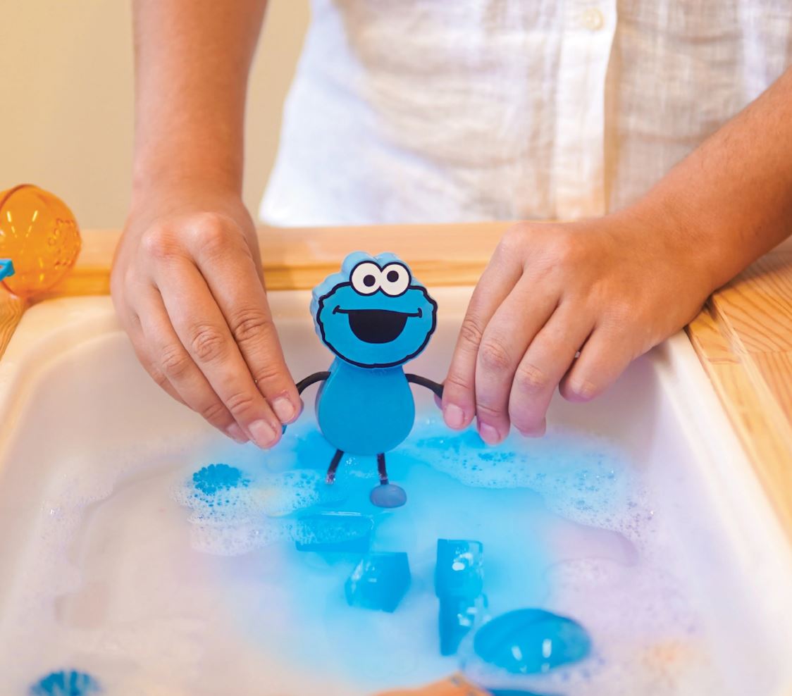 Cookie Monster - Sesame Street Character from Glo Pals - Safari Ltd®