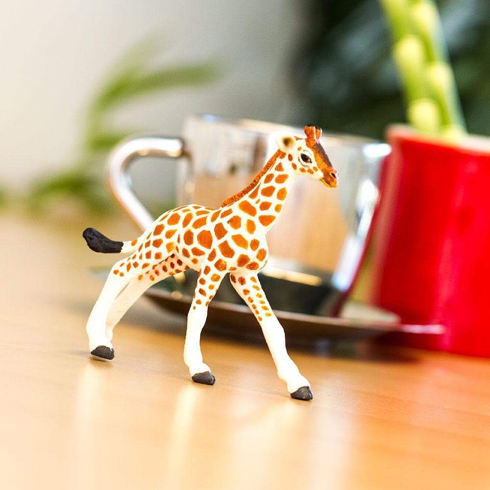 Reticulated Giraffe Baby Toy | Wildlife Animal Toys | Safari Ltd.