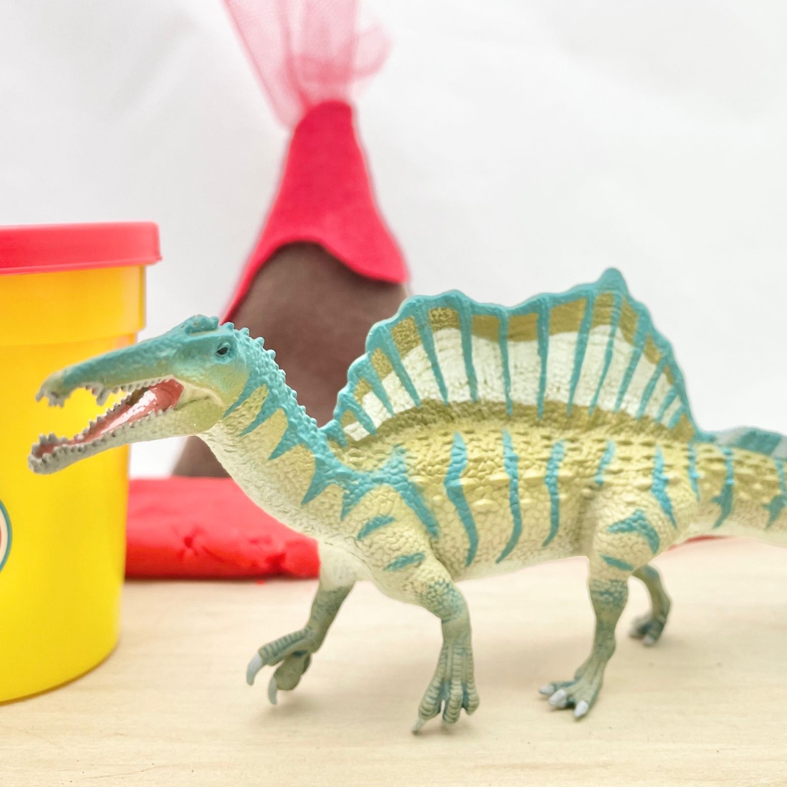 Spinosaurus Toy - Safari Ltd®