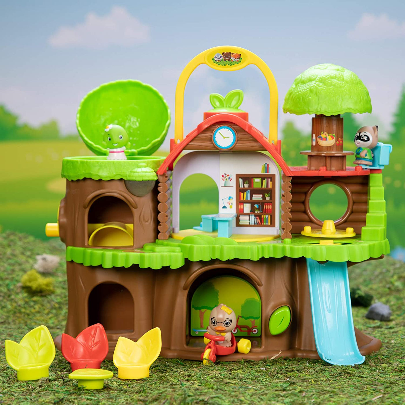 Timber Tots Schoolhouse - Safari Ltd®